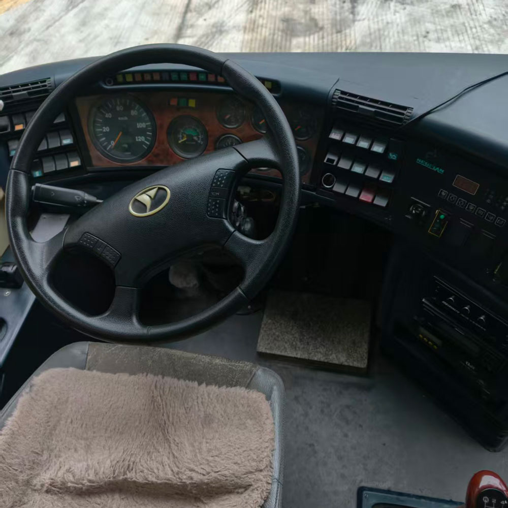 10m Used Youngman Diesel Bus