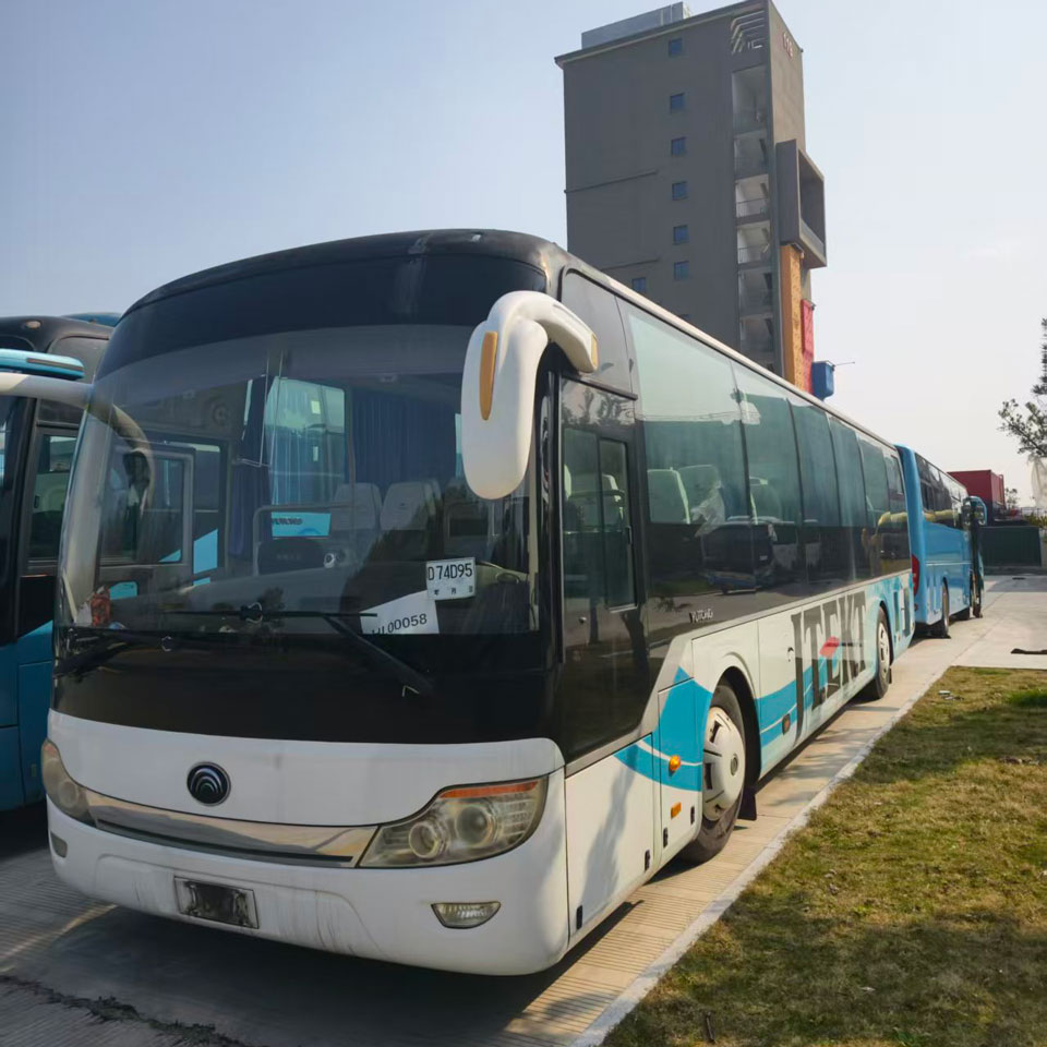I-Yutong 65 Seats Diesel Esetshenziswa Ibhasi 1