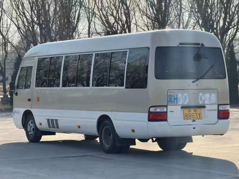 I-China Honglong Useed Passenger Buses Iqeda Ukuthengwa Okuphakathi KwamaToyota Coasters angama-45.