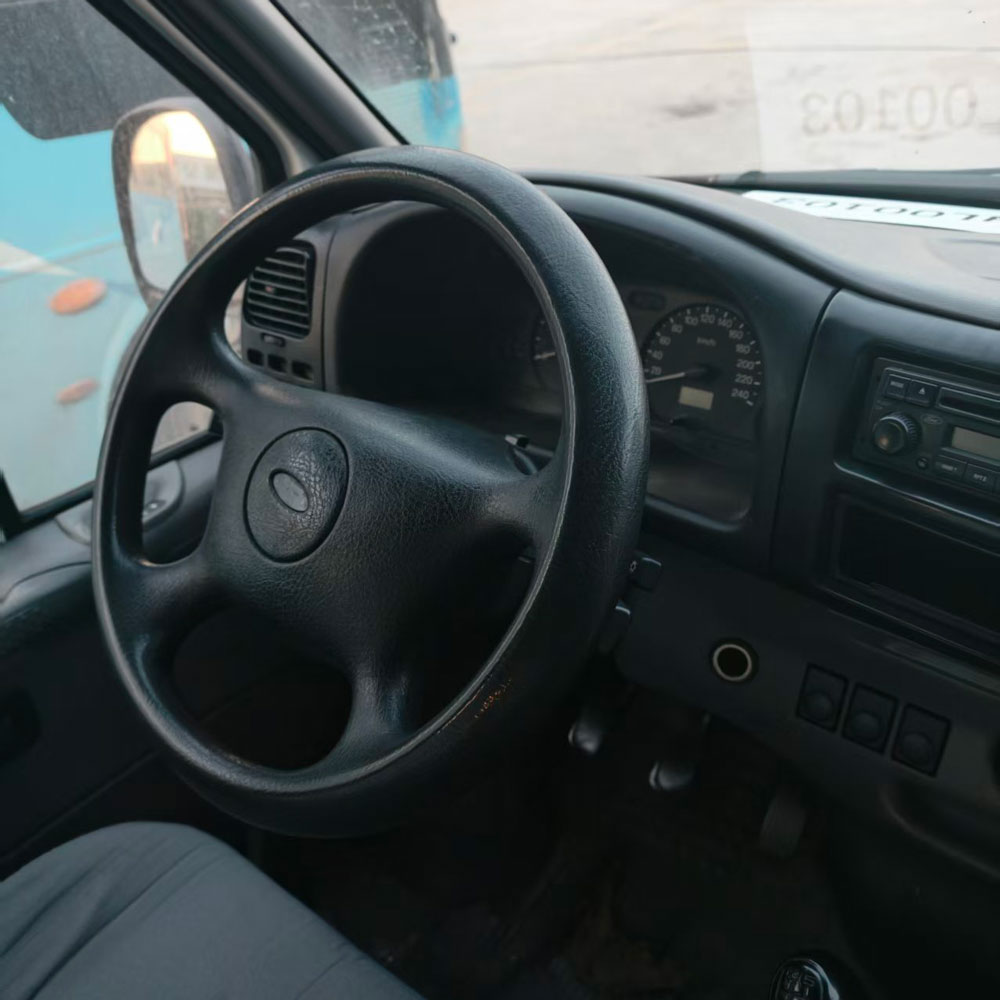 Jiangling 15 Izihlalo Diesel Esetshenziswa Ibhasi