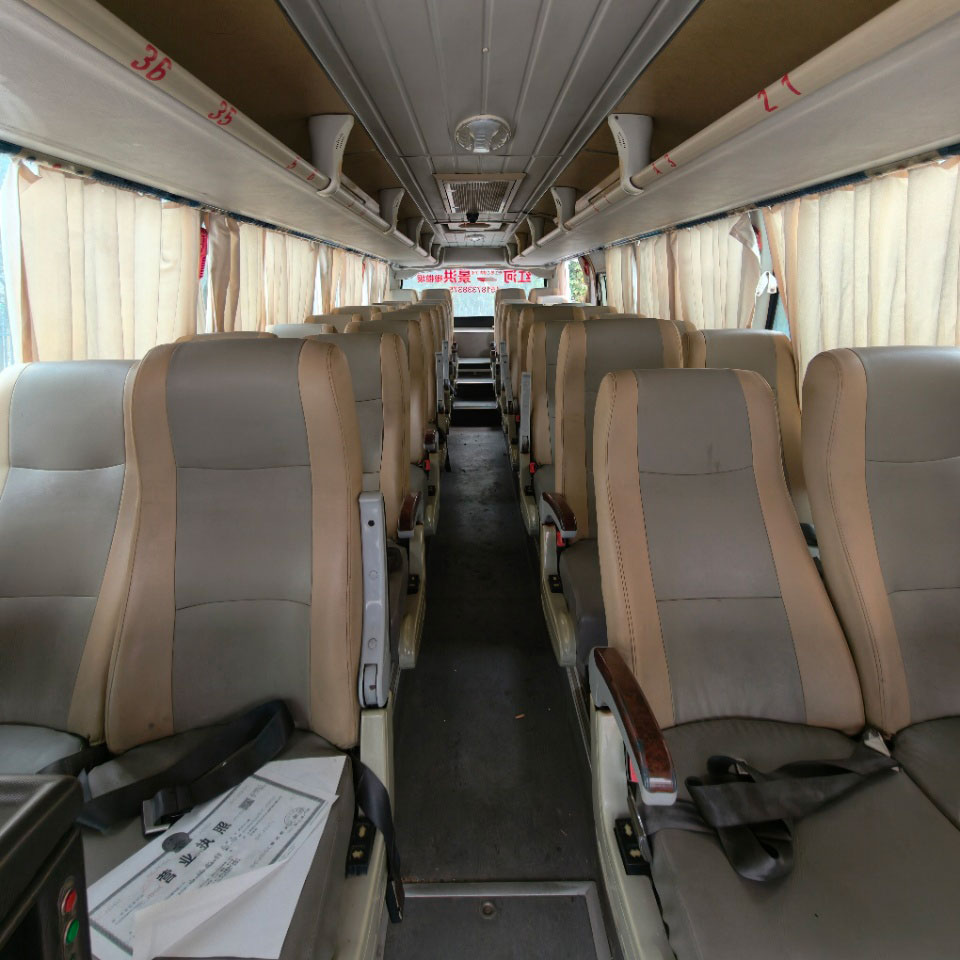Neoplan 37 Izihlalo Diesel Esetshenziswa Ibhasi